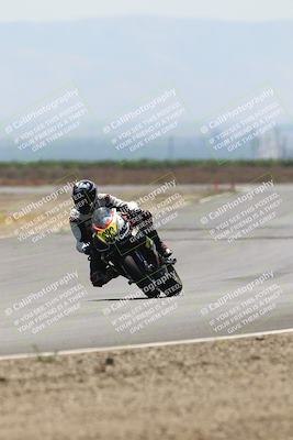 media/Jun-07-2025-TrackDaz (Sat) [[4413525952]]/B Group/220pm (Turn 9)/